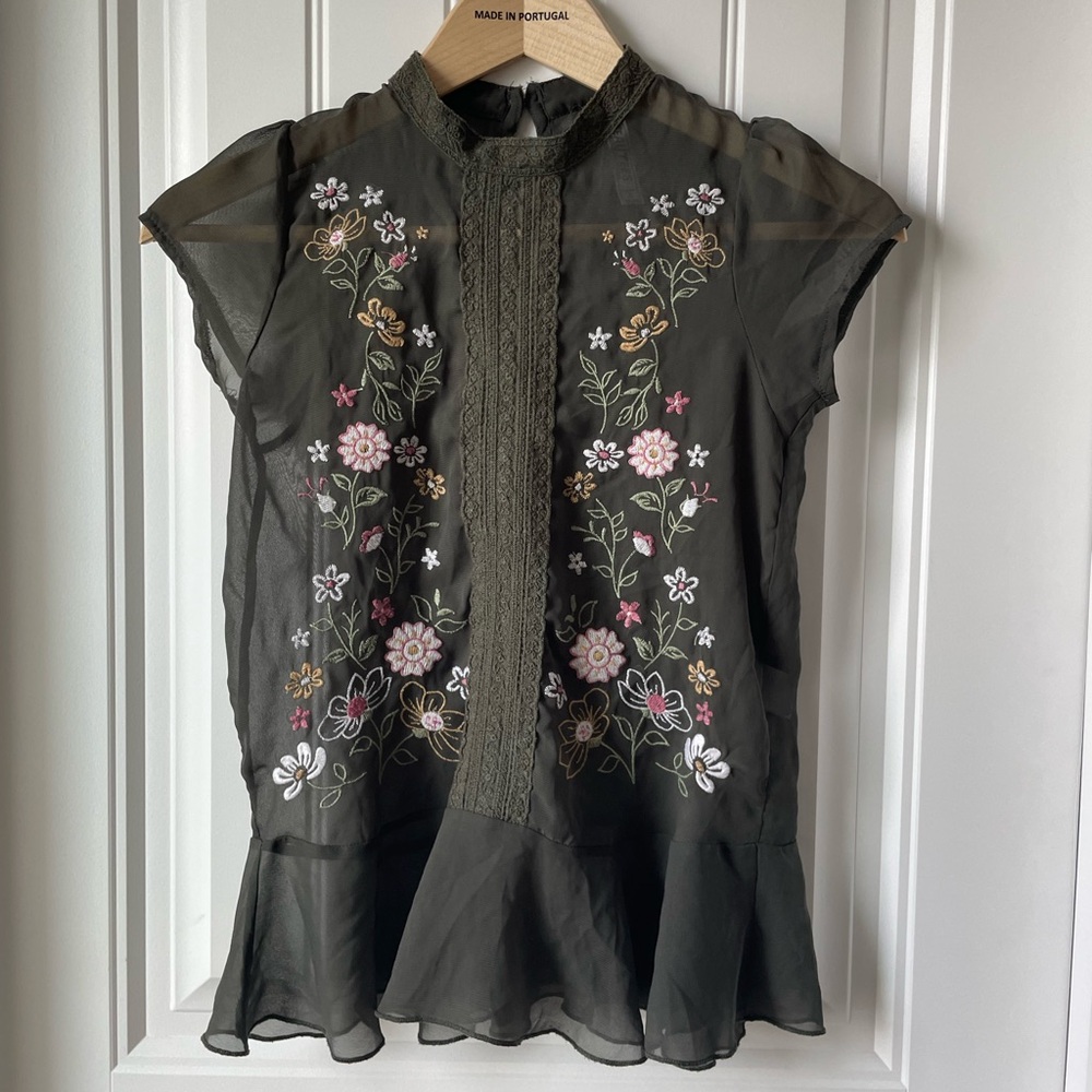 Beautees Floral Embroidered Sheer Olive Top Size Small